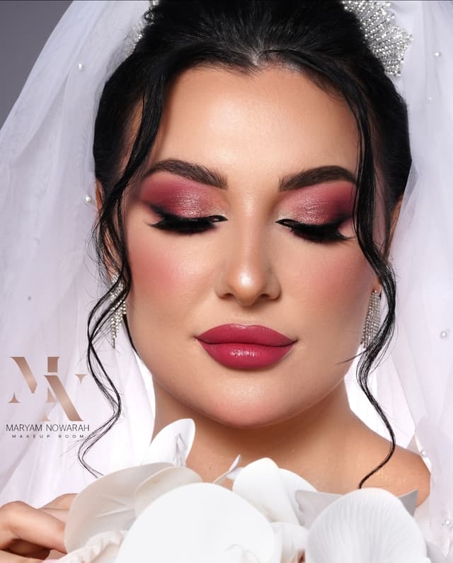مريم نوارة ميك اب logo